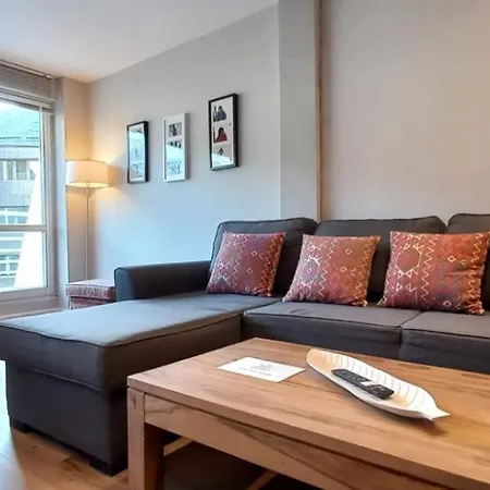 Familiar Edificio Mont Blanc En Apartment