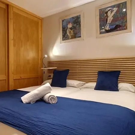 Familiar Edificio Mont Blanc En *